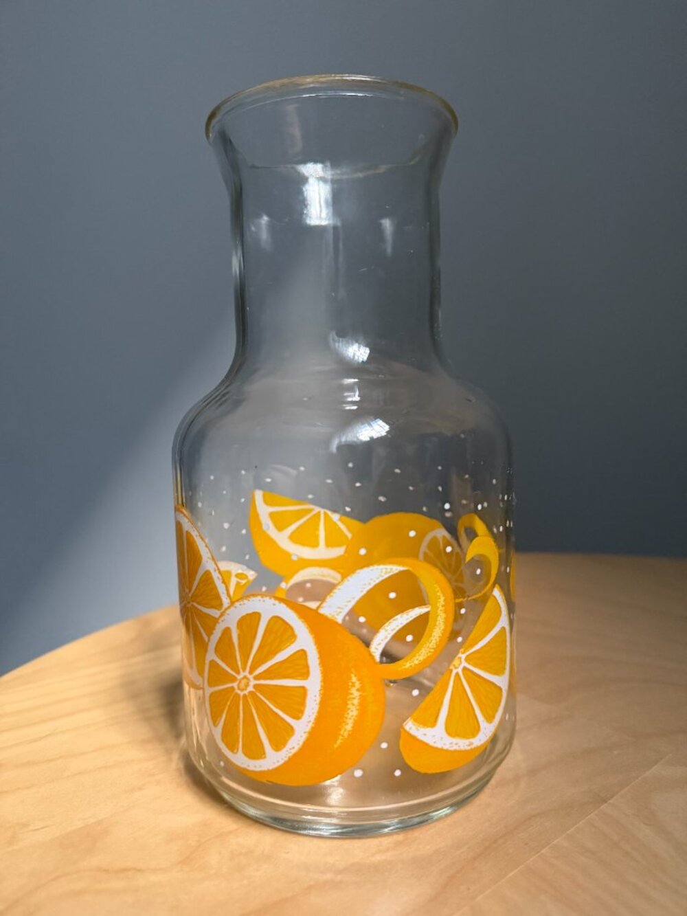 Vintage Made in Canada Libbey Style Sliced Oranges Pattern Glass Juice Carafe